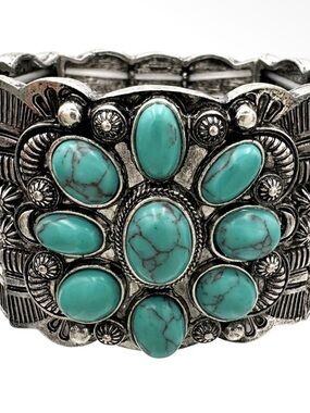 NWT Turquoise Stone Silver-Tone Cluster Cuff Western Bracelet